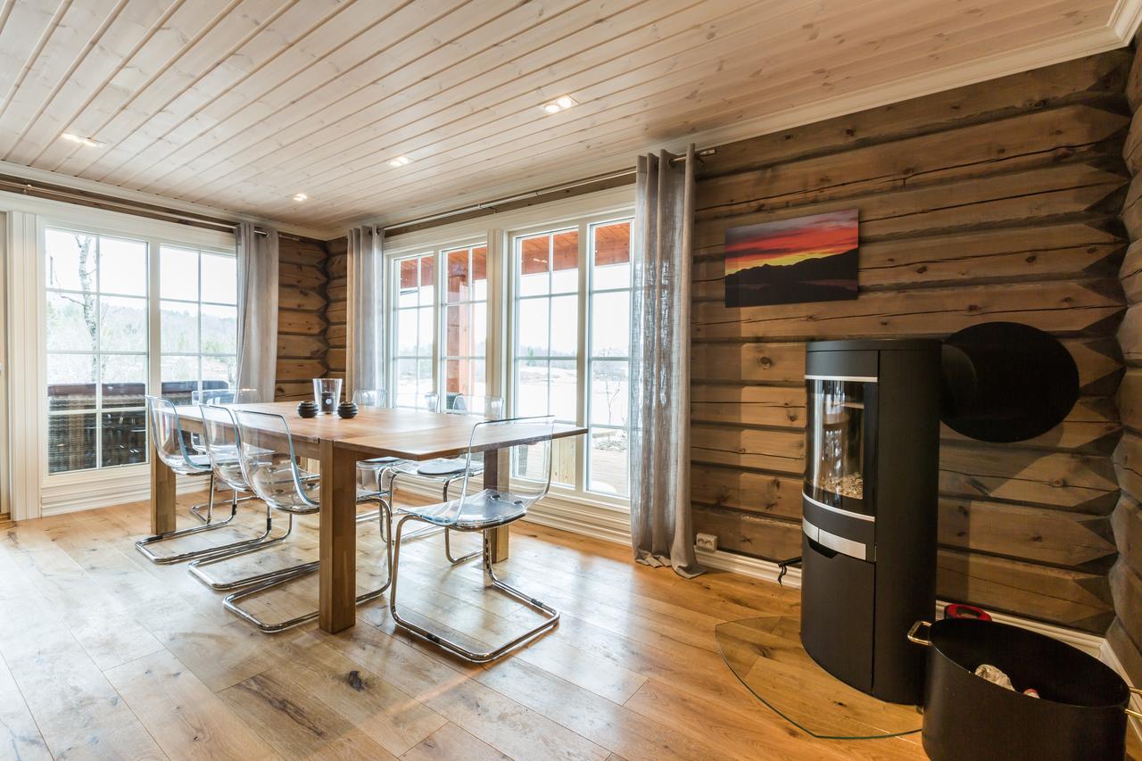 Lake View Apartment 4 Bedrooms Brunstad Esterno foto